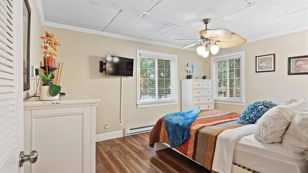 Photo of Bedroom in Mountain Island
