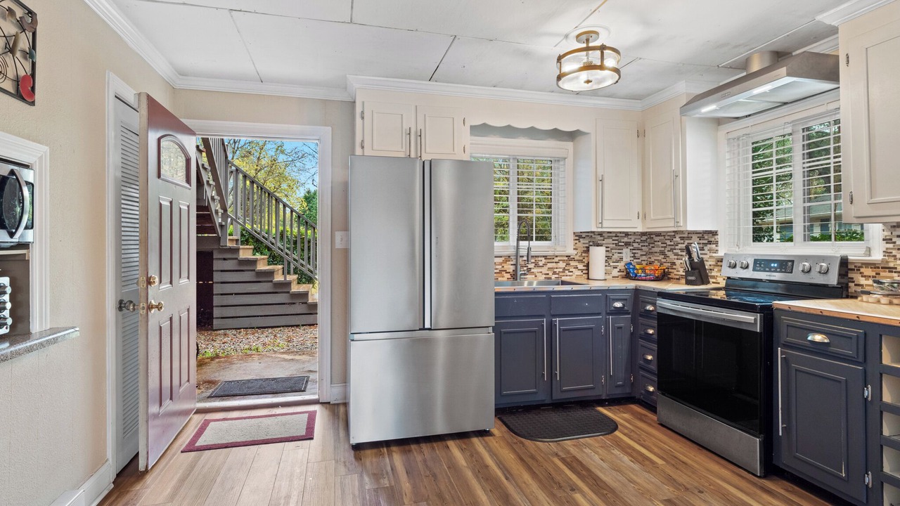 Photo of Kitchen in Mountain Island