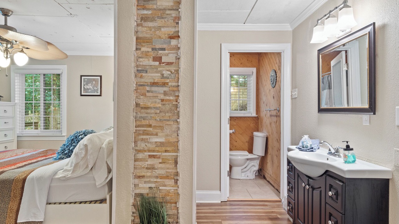 Photo of Bedroom in Mountain Island