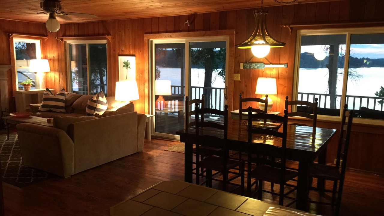 Photo of Livingroom in Steele Creek