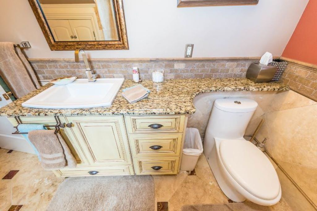 Photo of Bathroom in Skyland