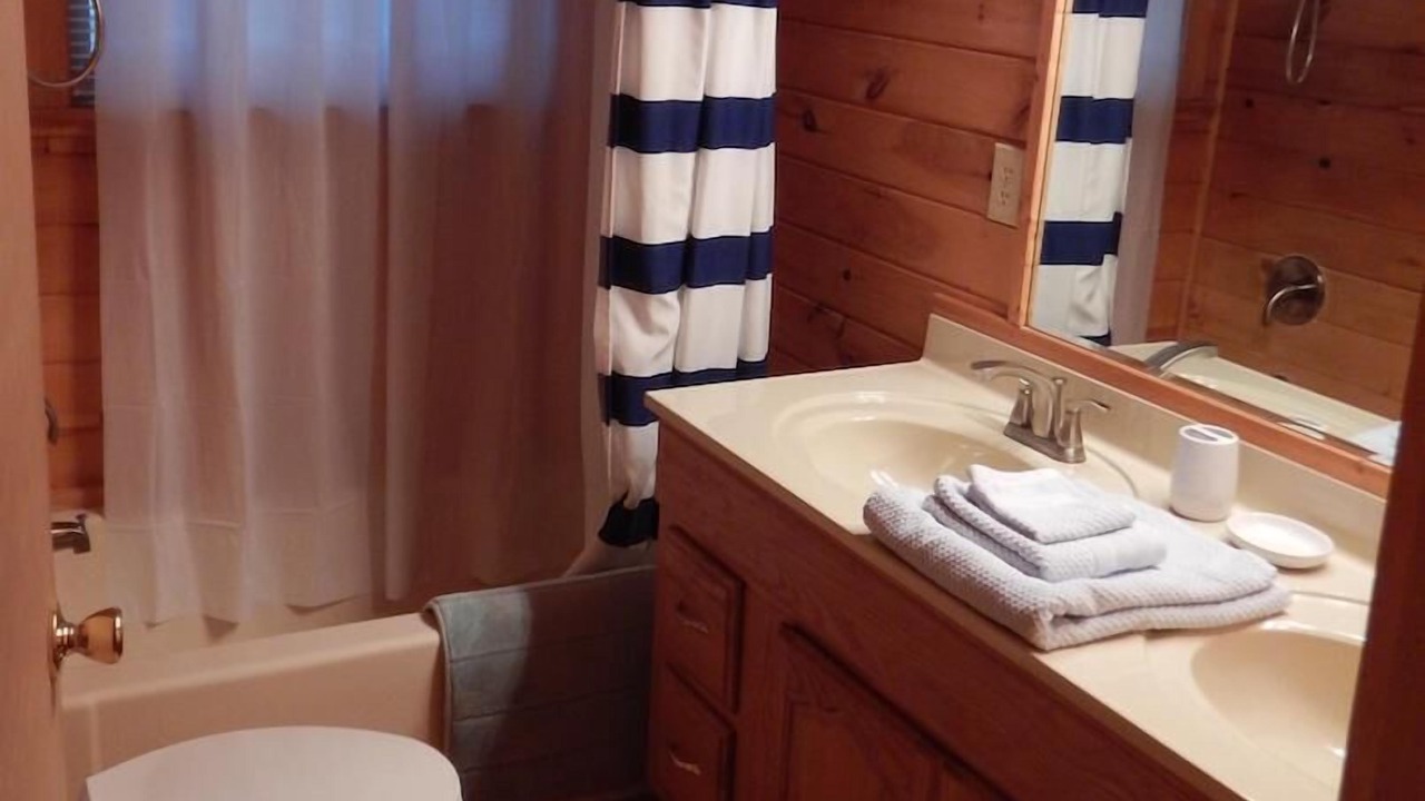 Photo of Bathroom in Mill Ridge