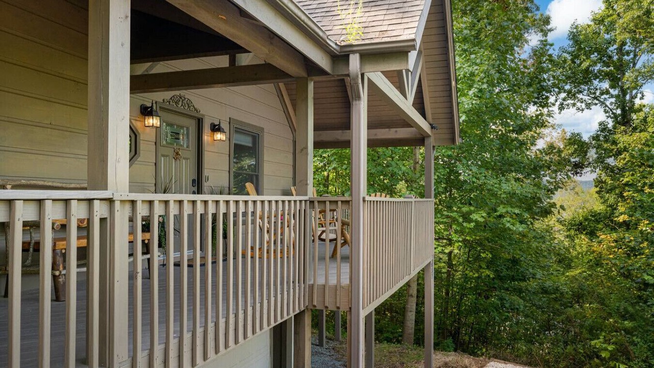 Photo of Patio Balcony in Rambling Ridge