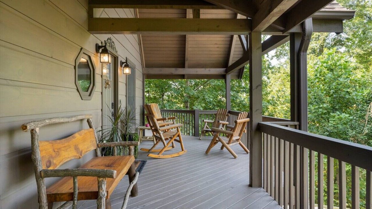 Photo of Patio Balcony in Rambling Ridge