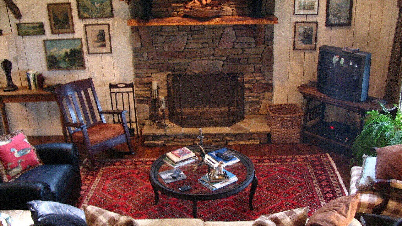 Photo of Livingroom in Pisgah Forest
