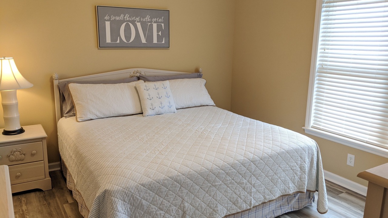 Photo of Bedroom in Sunset Beach