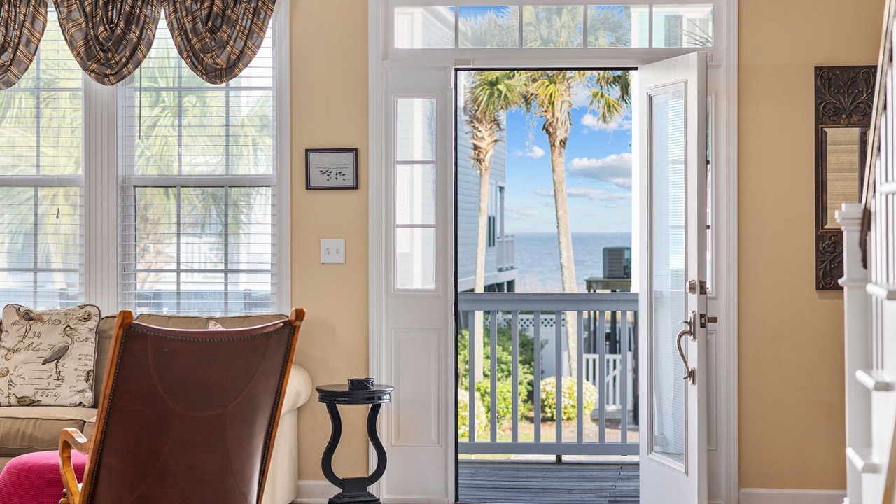 Photo of Livingroom in Surfside Beach