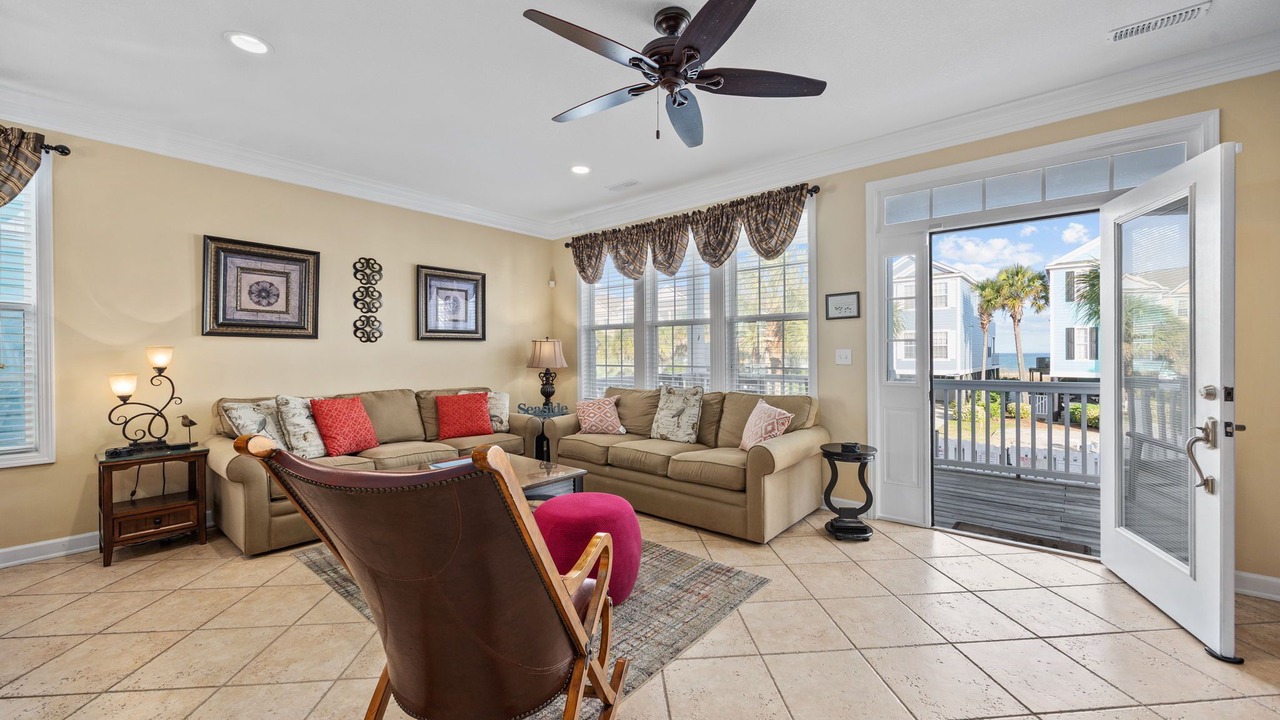 Photo of Livingroom in Surfside Beach