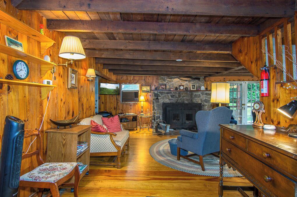 Photo of Livingroom in Pisgah Forest