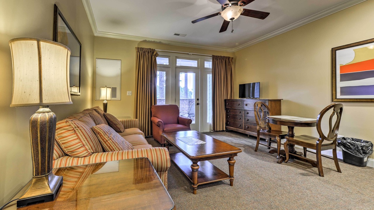 Photo of Livingroom in Spring Lake