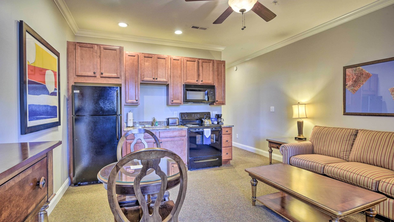 Photo of Livingroom in Spring Lake
