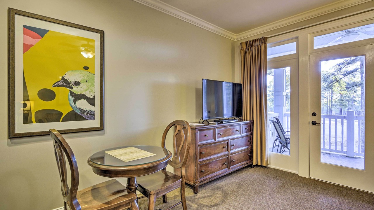 Photo of Livingroom in Spring Lake