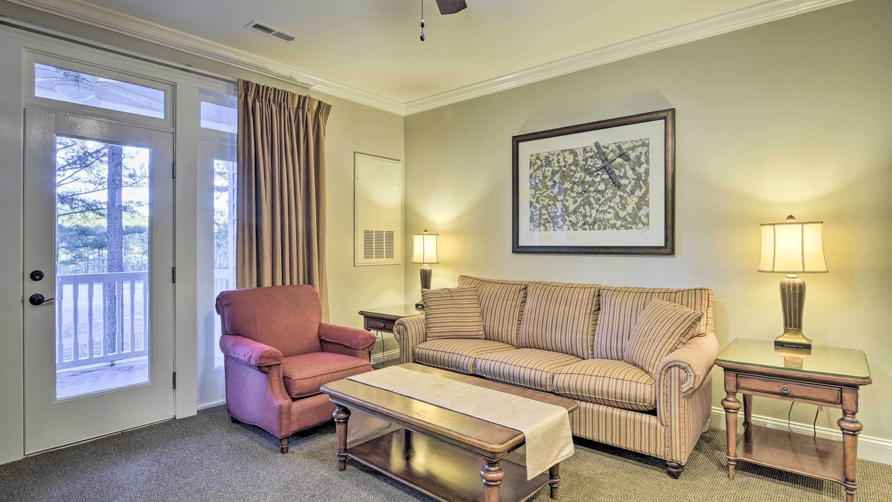 Photo of Livingroom in Spring Lake