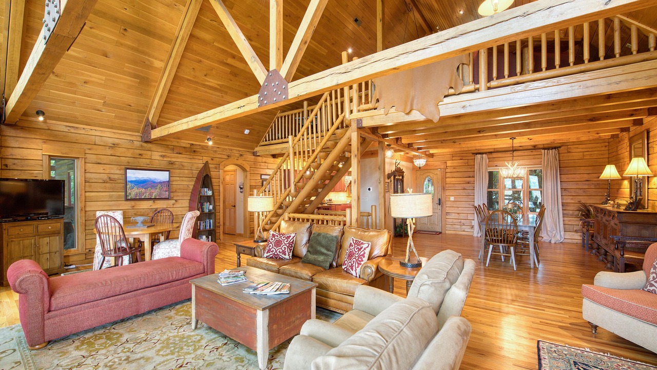Photo of Livingroom in Waynesville