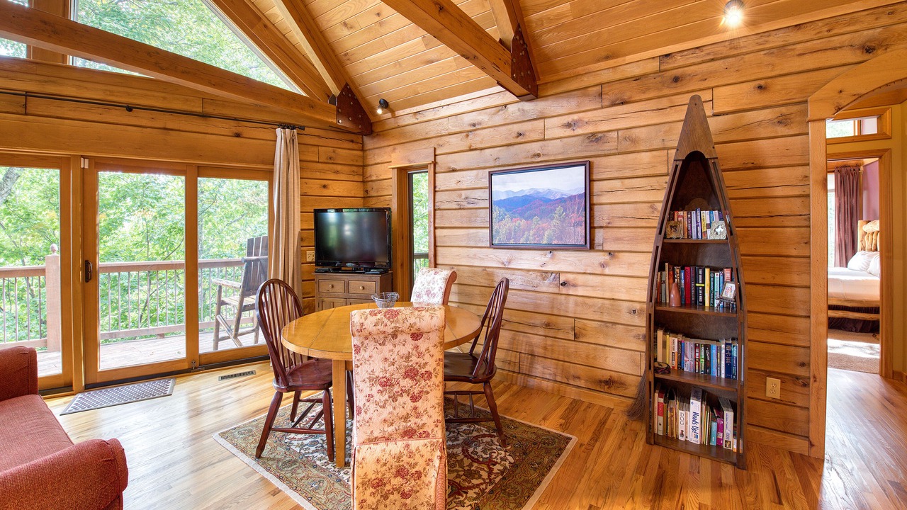 Photo of Livingroom in Waynesville