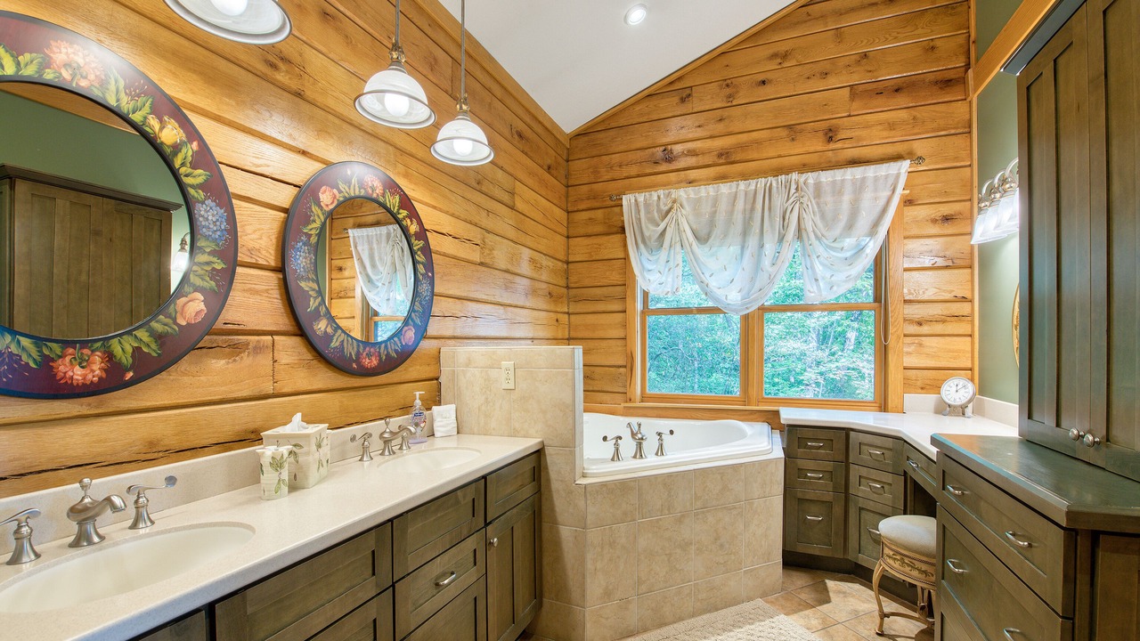 Photo of Bathroom in Waynesville