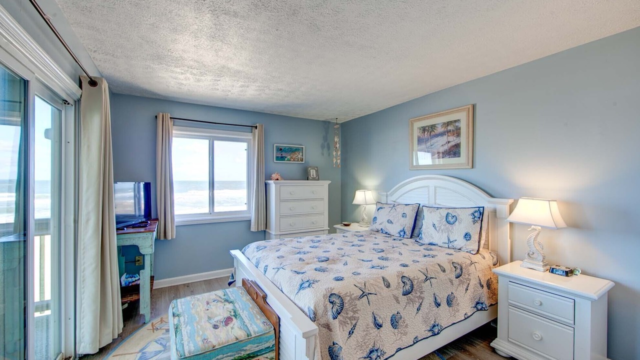 Photo of Bedroom in Rodanthe