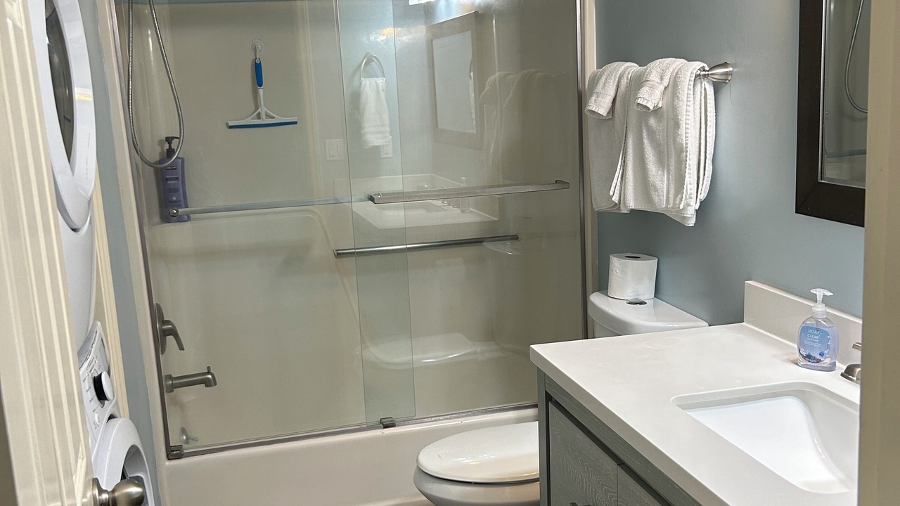 Photo of Bathroom in North Carolina Coast