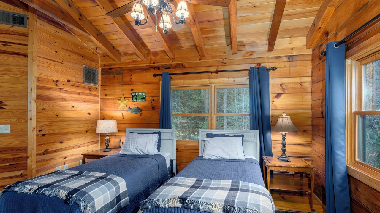 Photo of Bedroom in Globe