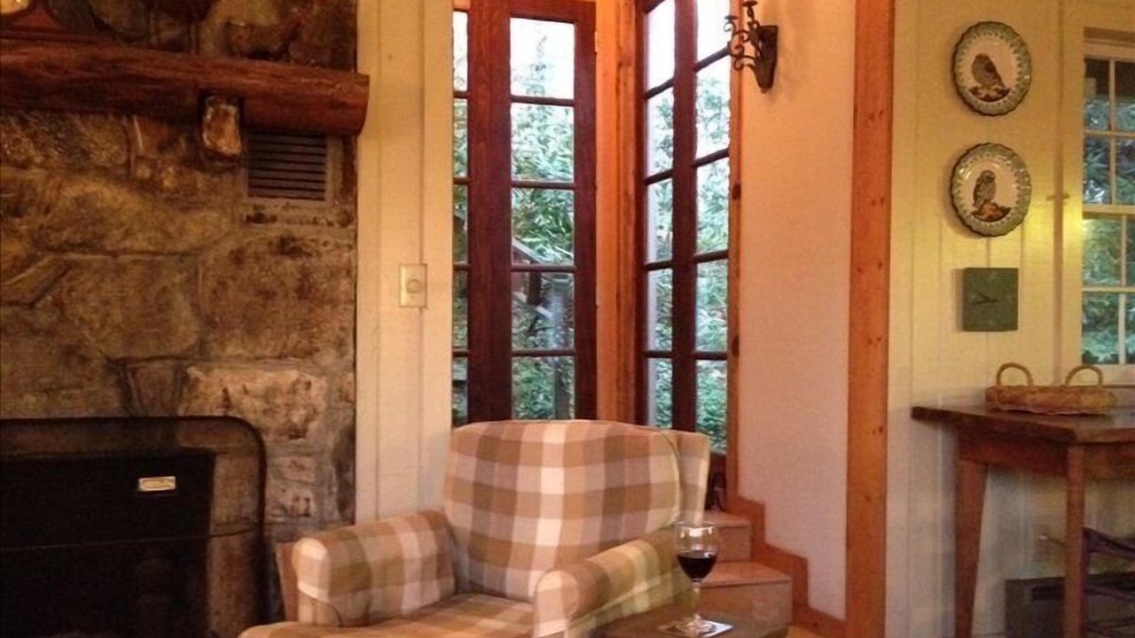 Photo of Bedroom in Mirror Lake