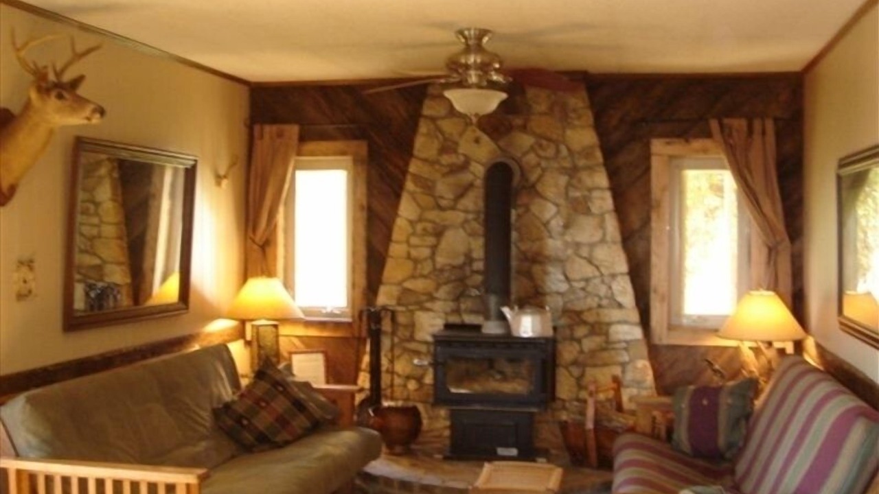 Photo of Livingroom in Spruce Pine