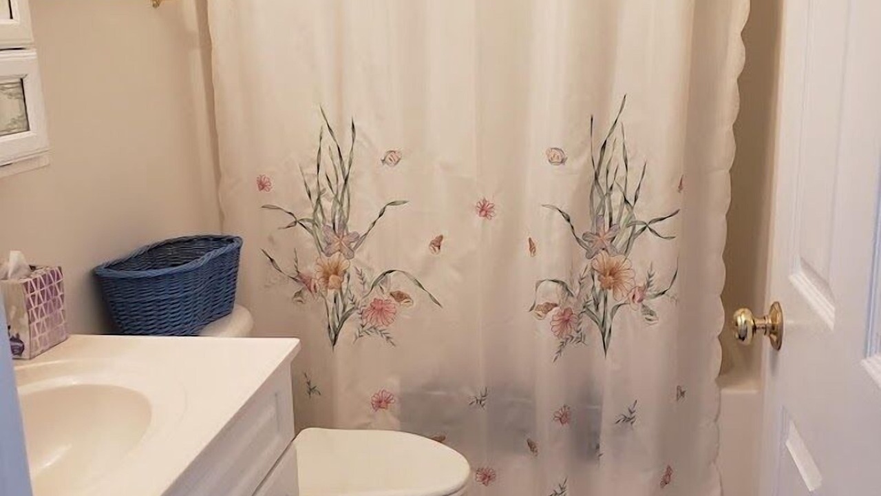 Photo of Bathroom in Surf City