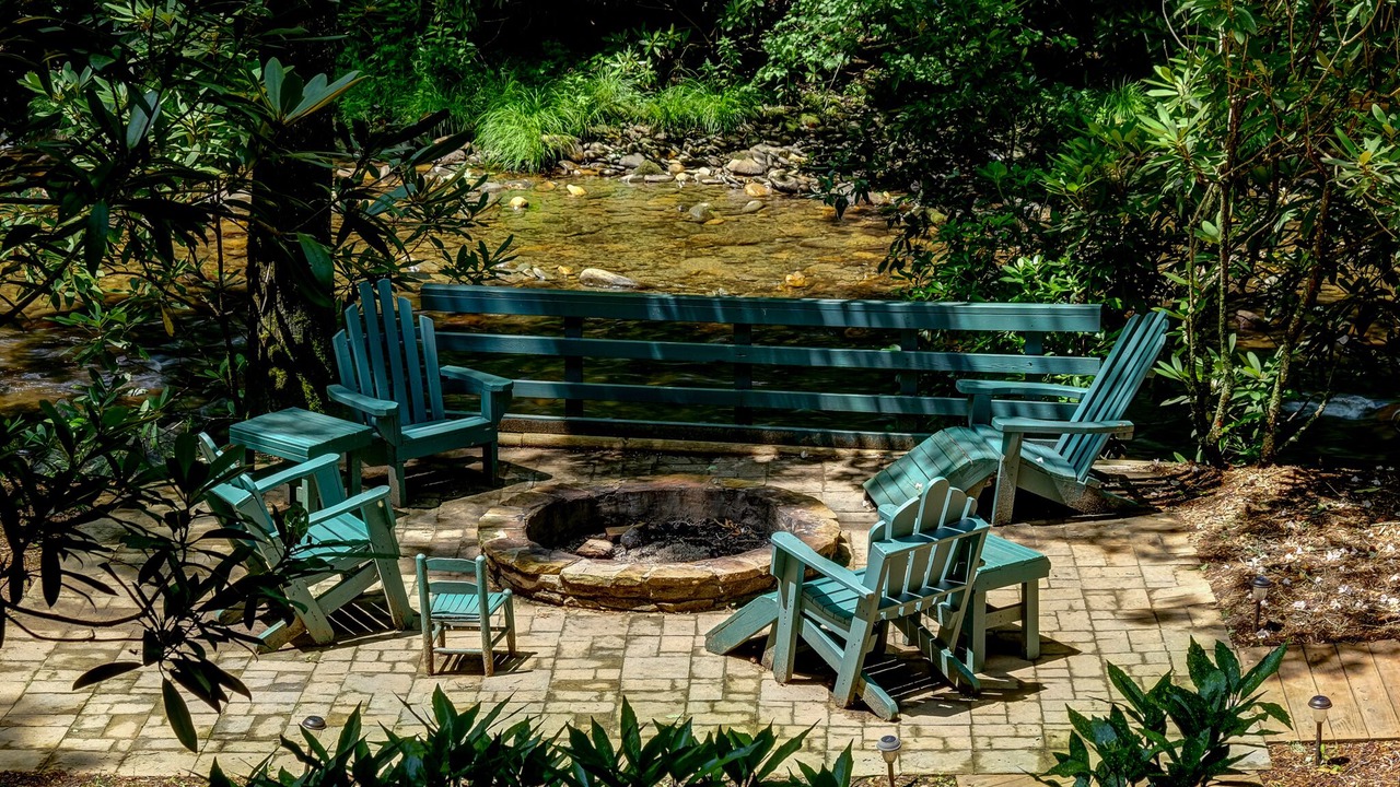 Photo of Outdoor in Hayesville