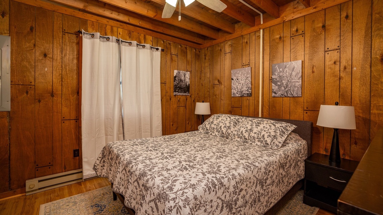 Photo of Bedroom in Wildwood Point
