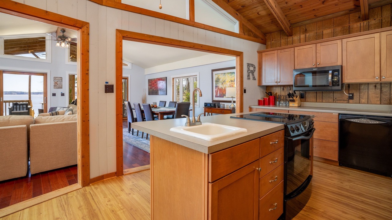 Photo of Kitchen in Wildwood Point