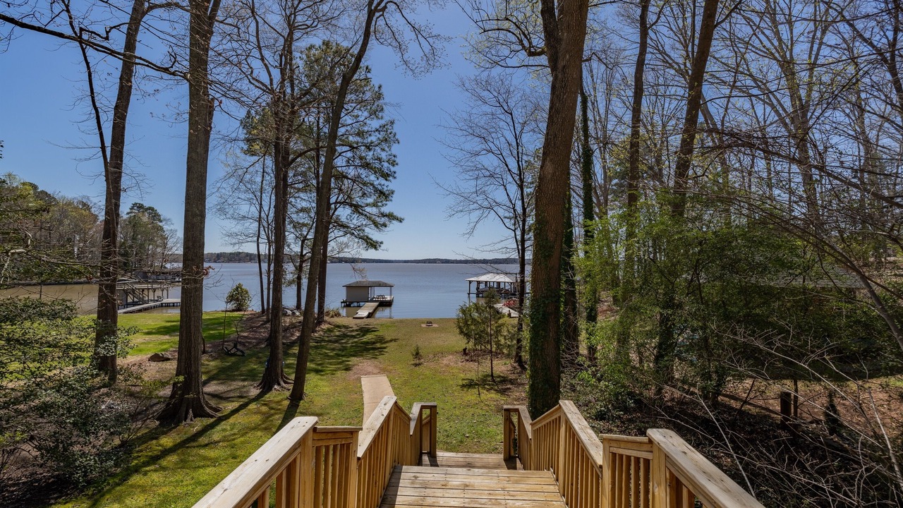 Photo of Outdoor in Wildwood Point