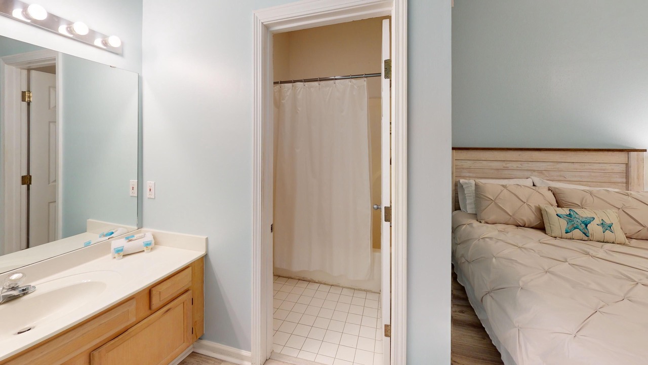 Photo of Bathroom in Sea Trail