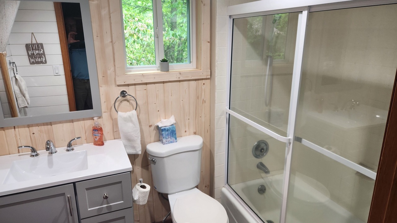 Photo of Bathroom in Glenville