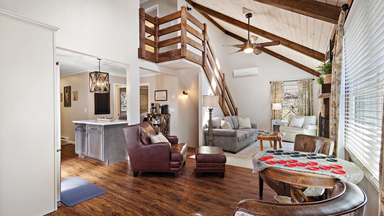 Photo of Livingroom in Beech Mountain