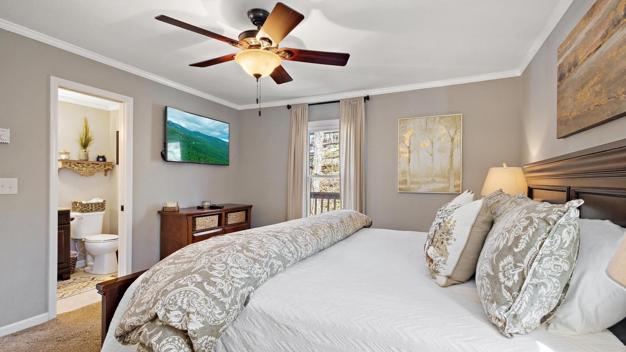 Photo of Bedroom in Beech Mountain