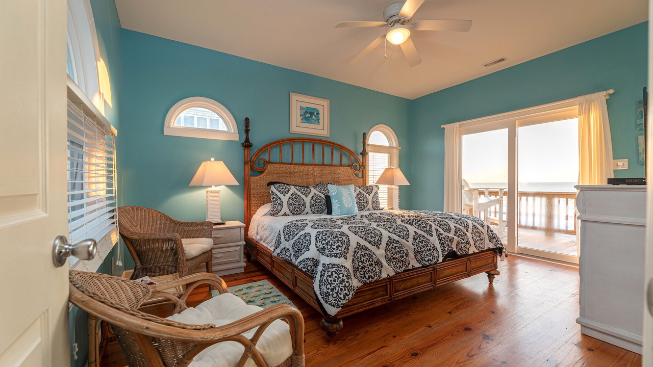 Photo of Patio Balcony in Emerald Isle