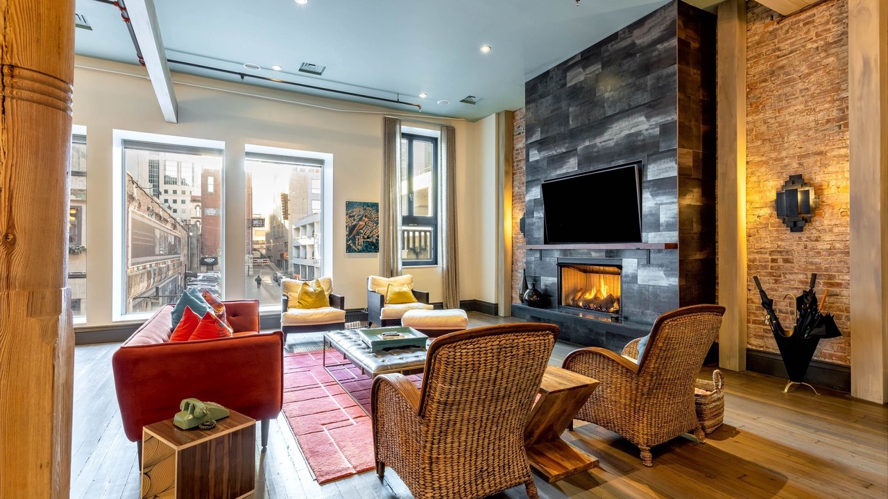 Photo of Livingroom in Downtown Nashville