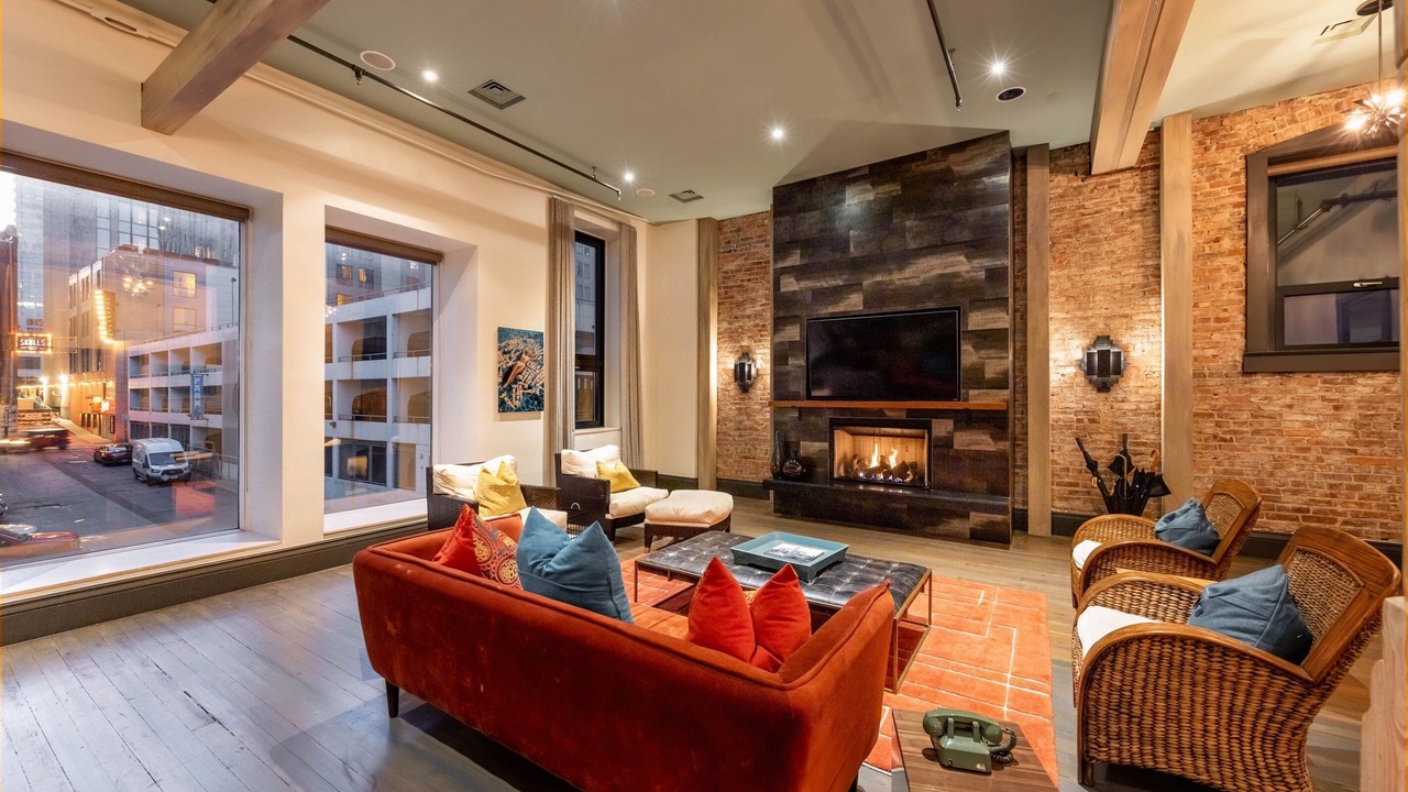 Photo of Livingroom in Downtown Nashville