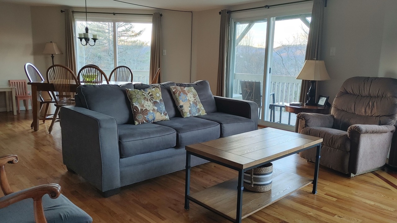 Photo of Livingroom in Franklin