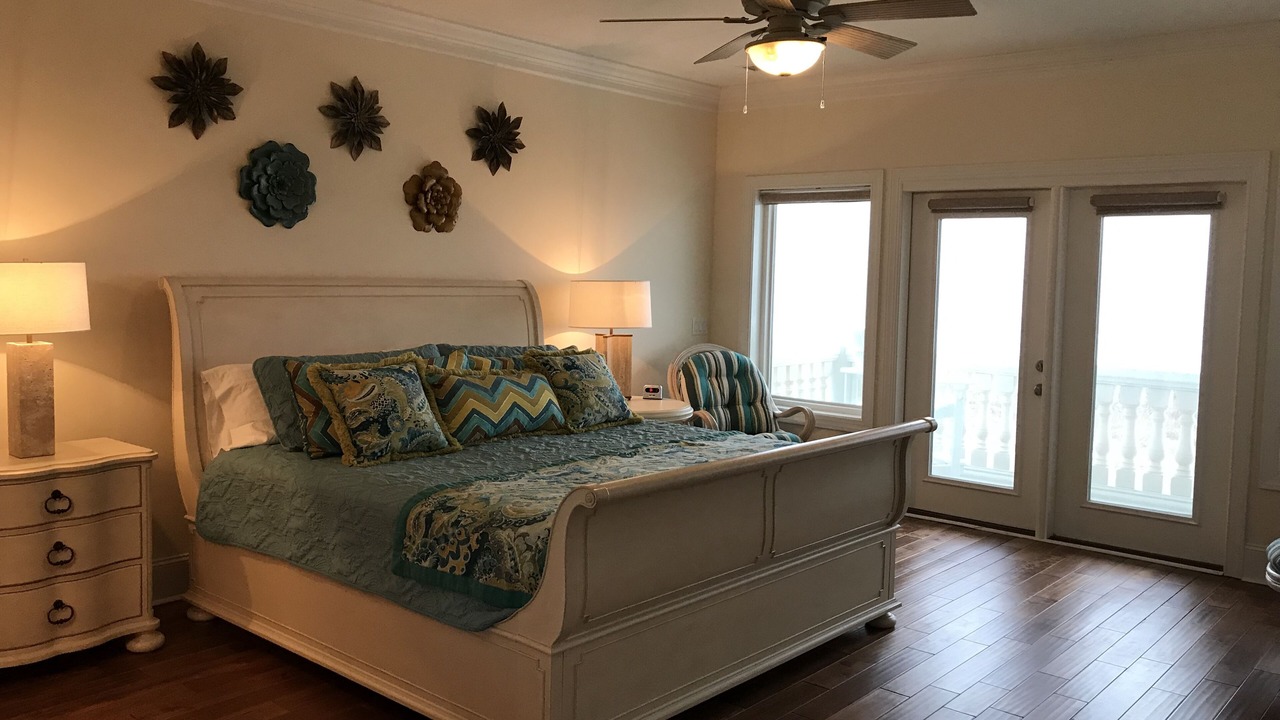 Photo of Bedroom in Sunset Beach