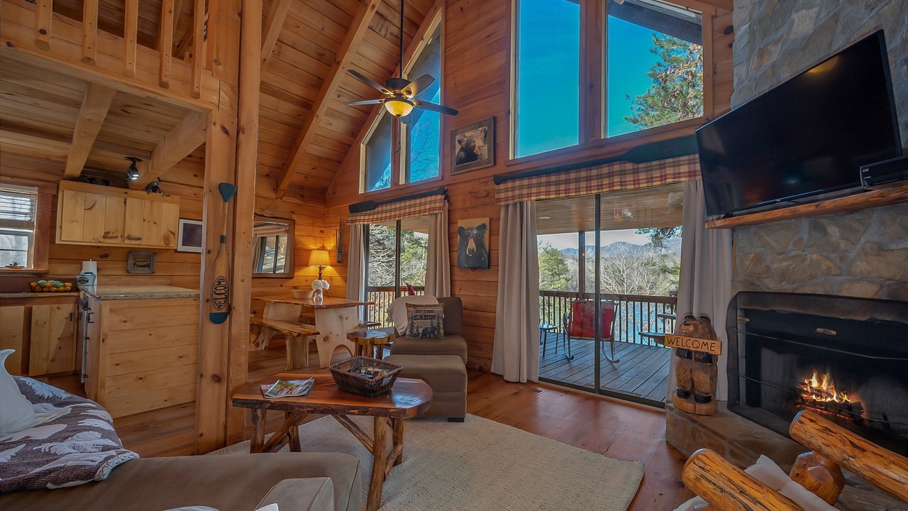 Photo of Livingroom in Lake Lure