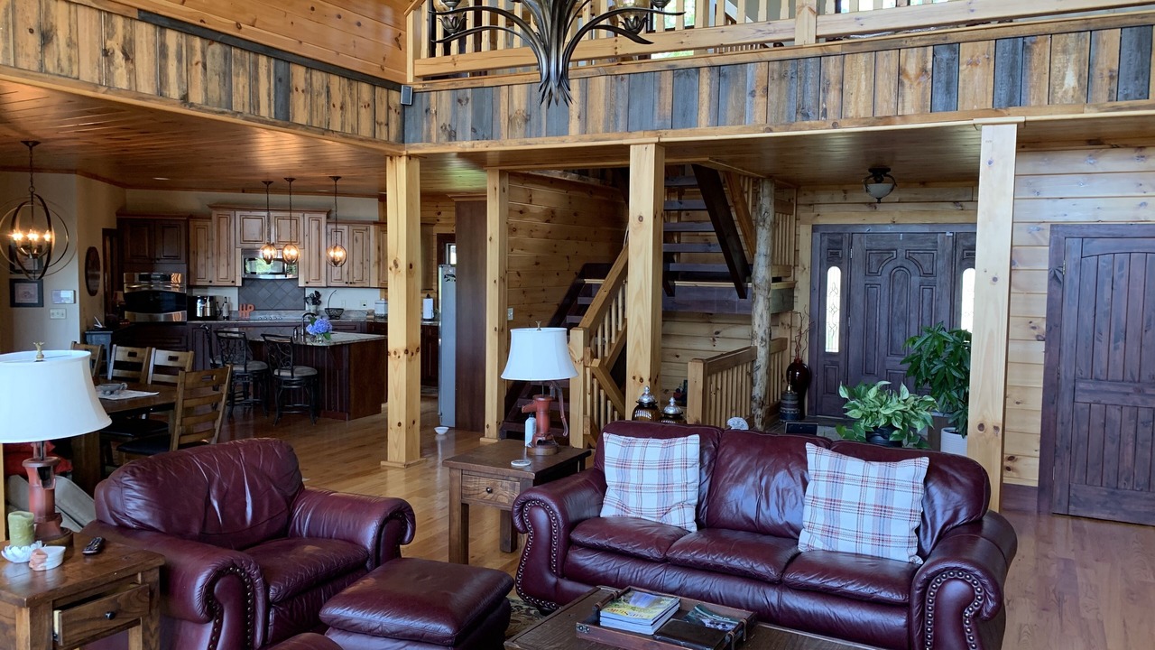 Photo of Livingroom in Pisgah Forest