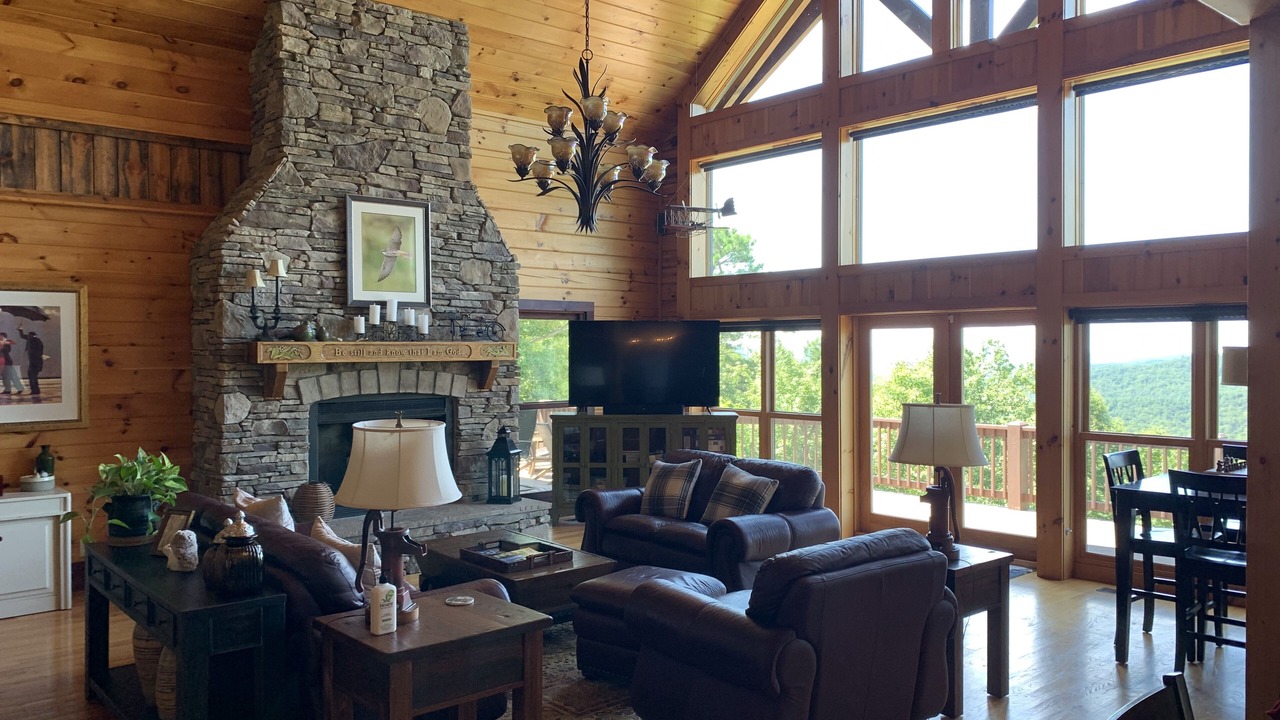 Photo of Livingroom in Pisgah Forest