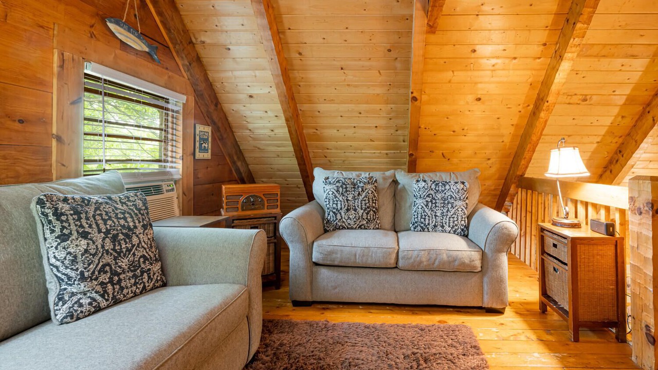 Photo of Livingroom in Weaverville