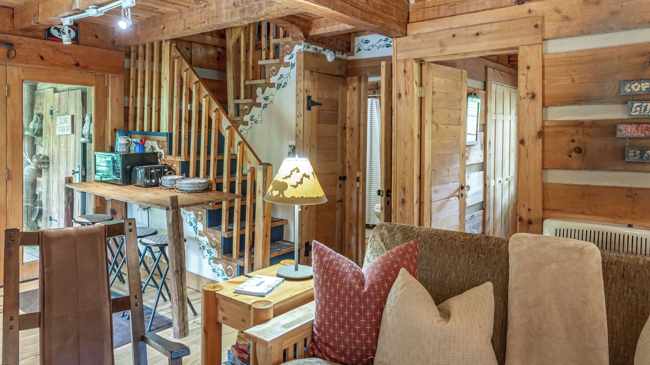 Photo of Livingroom in Weaverville