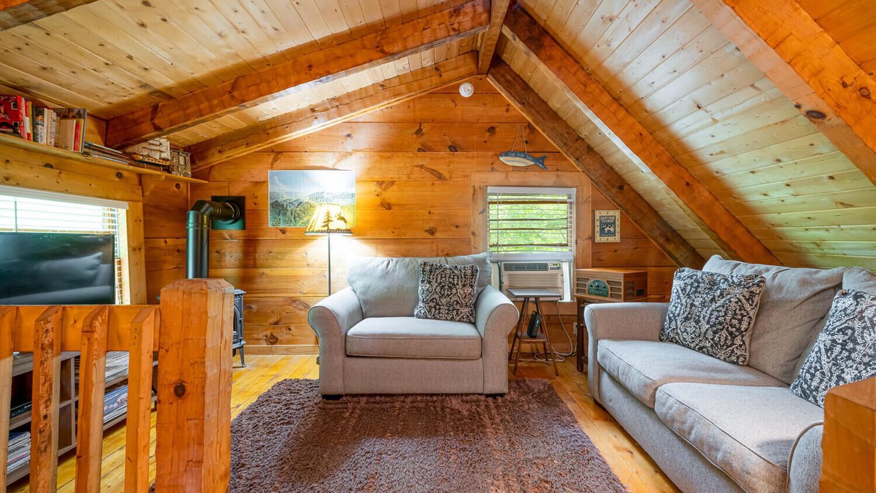 Photo of Bedroom in Weaverville