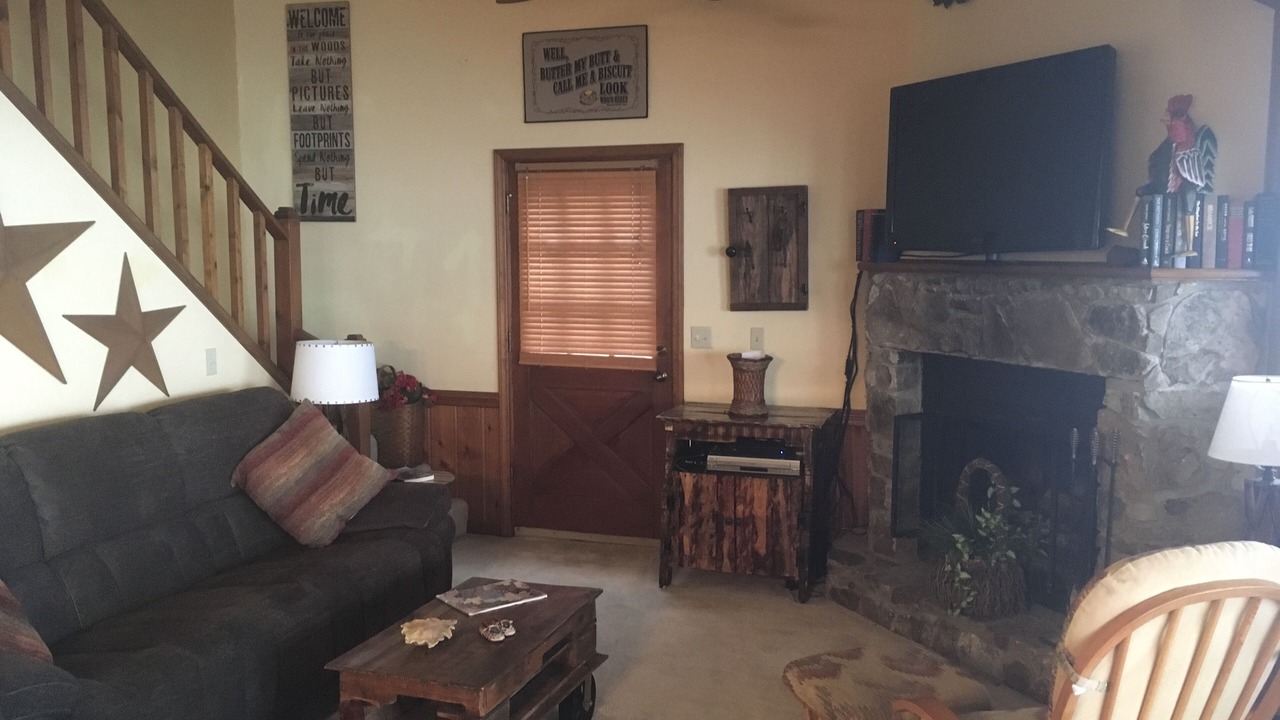 Photo of Livingroom in Waynesville