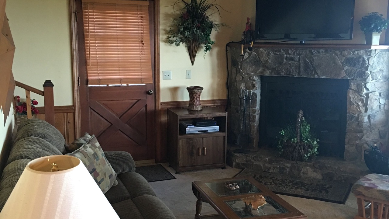 Photo of Livingroom in Waynesville