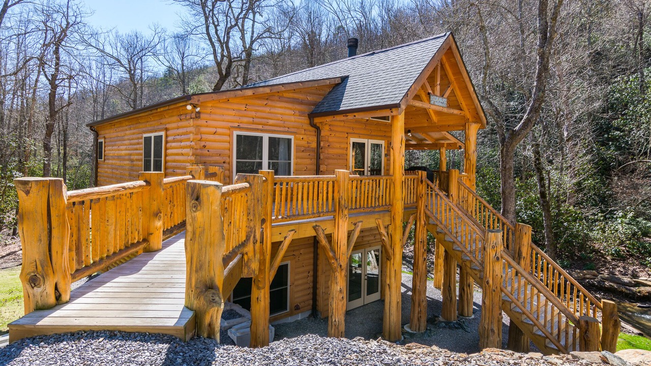 Photo of Outdoor in Black Mountain