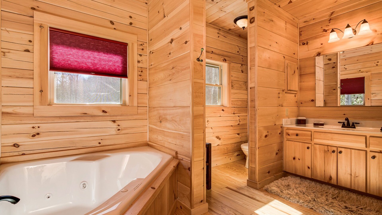 Photo of Bathroom in Black Mountain