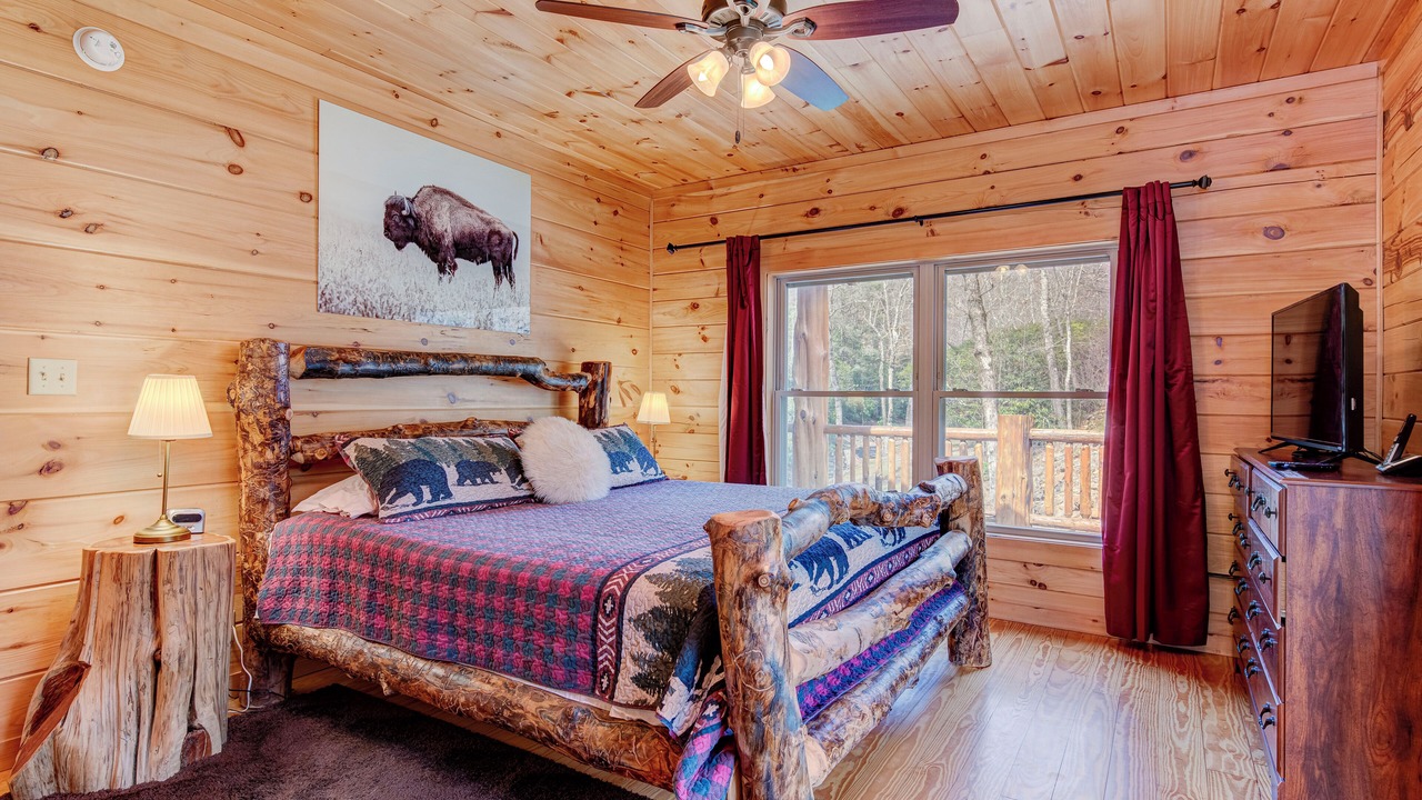 Photo of Bedroom in Black Mountain